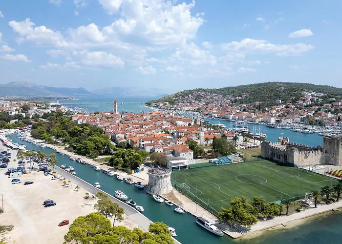 Appartement With Wifi - 19230 Trogir