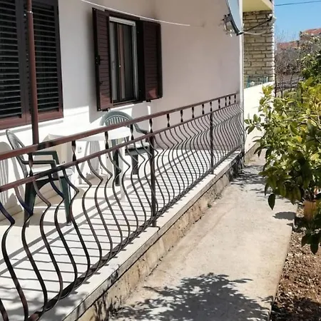 With Wifi - 19230 شقة